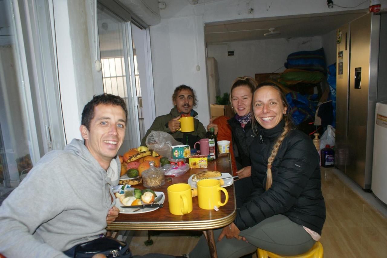 Inti Raymi Habitacion Privada B&B Backpakers อัวรัซ ภายนอก รูปภาพ